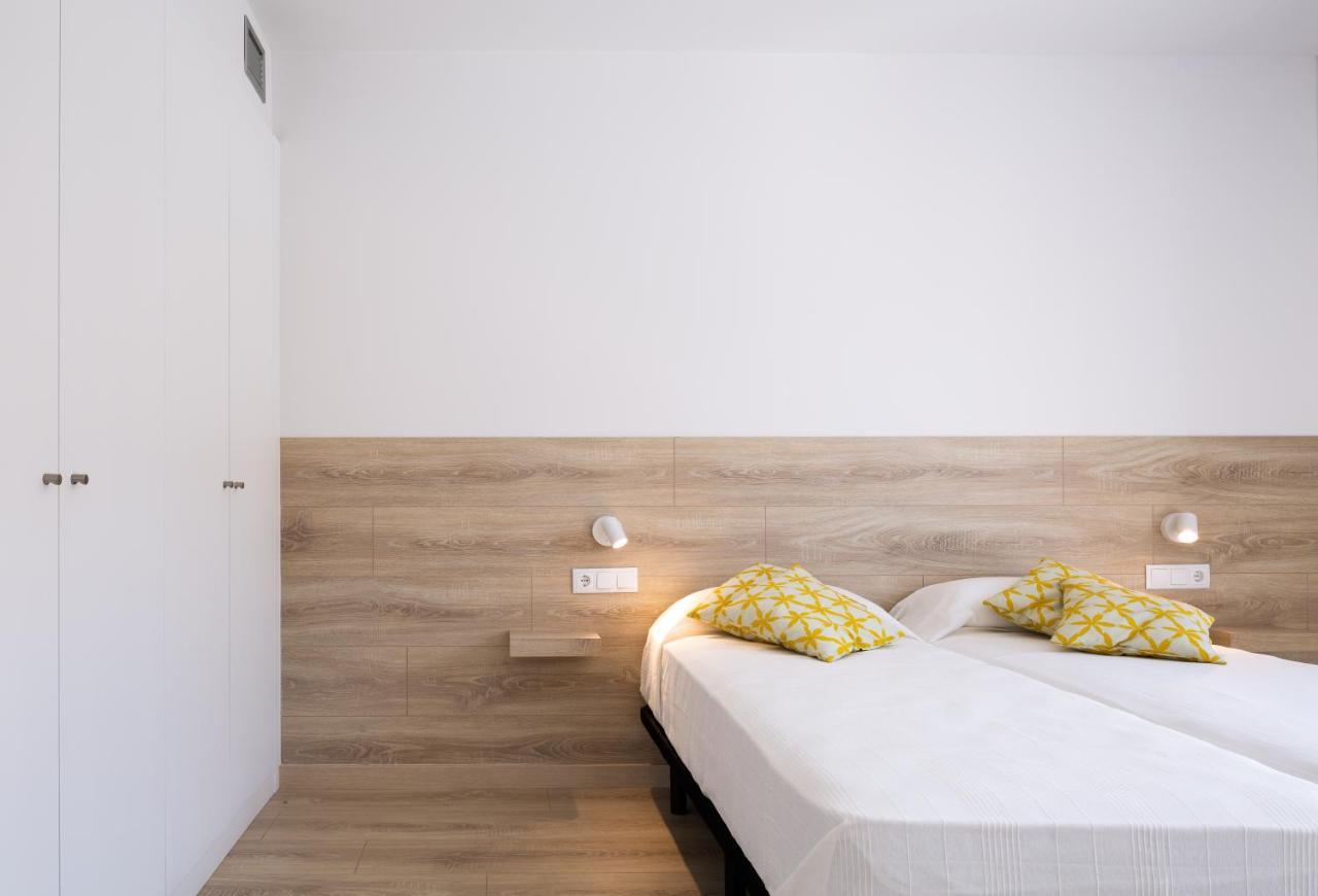 Apartaments La Rosella Roses Esterno foto