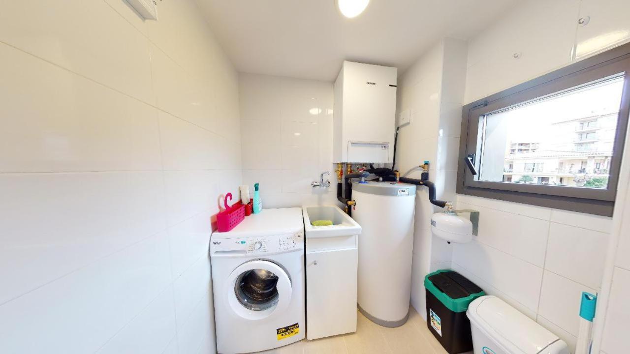 Apartaments La Rosella Roses Esterno foto